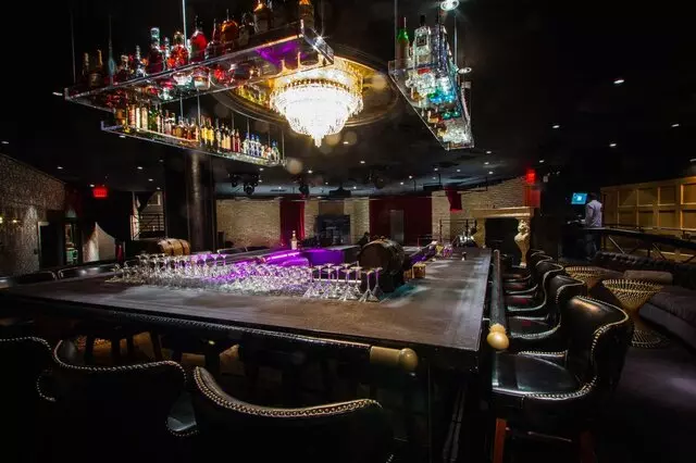 1923 Bourbon Bar