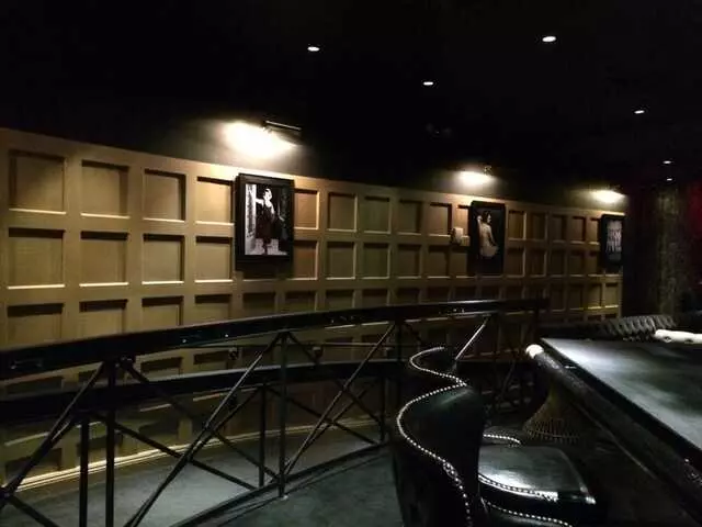 1923 Bourbon Bar