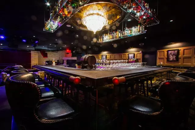 1923 Bourbon Bar