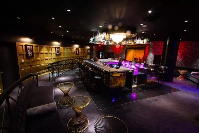 1923 Bourbon Bar