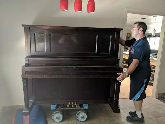 Advanced Piano Moving