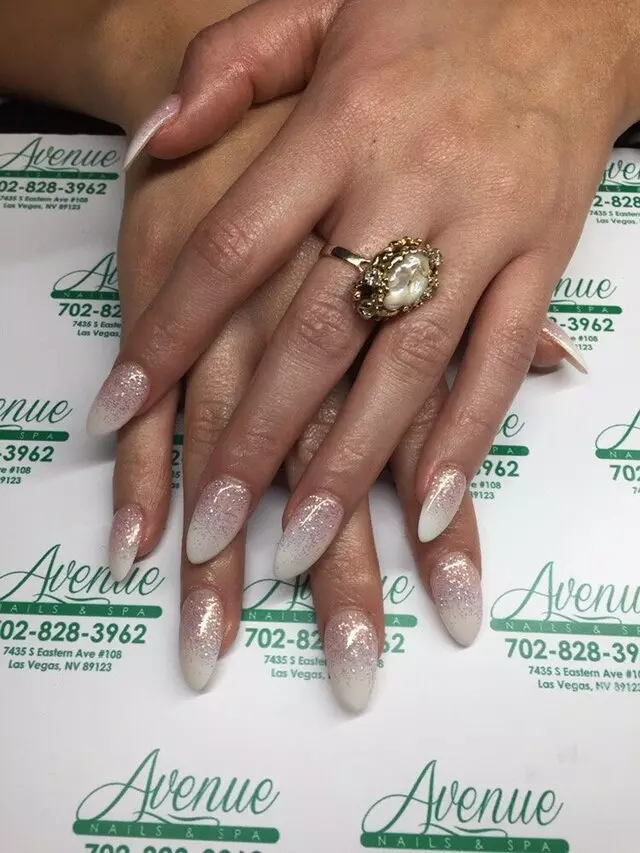 Avenue Nails & Spa