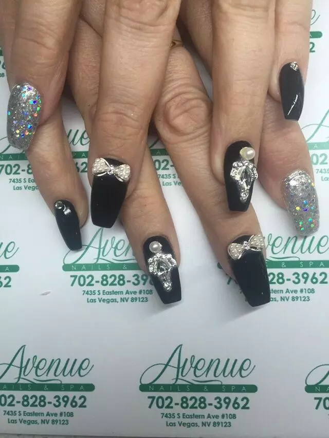 Avenue Nails & Spa