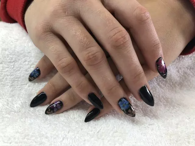Avenue Nails & Spa