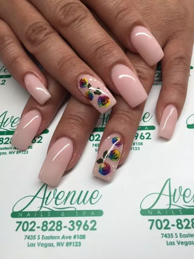 Avenue Nails & Spa