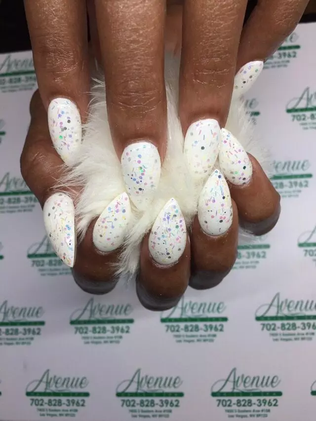 Avenue Nails & Spa