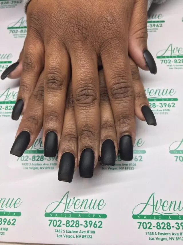Avenue Nails & Spa