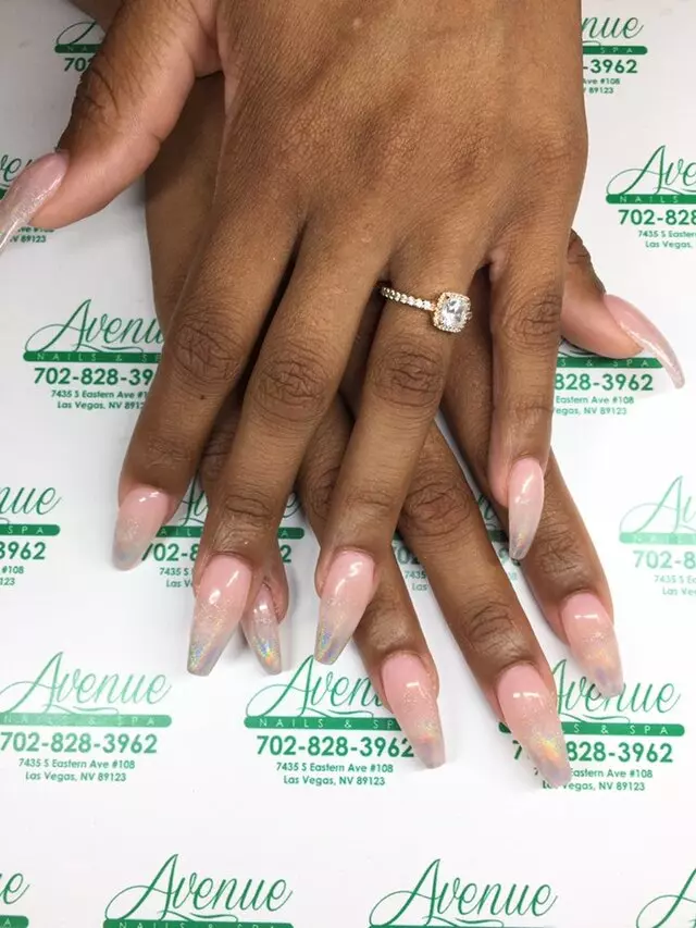 Avenue Nails & Spa