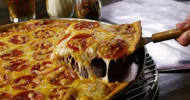 Aurelio’s Pizza