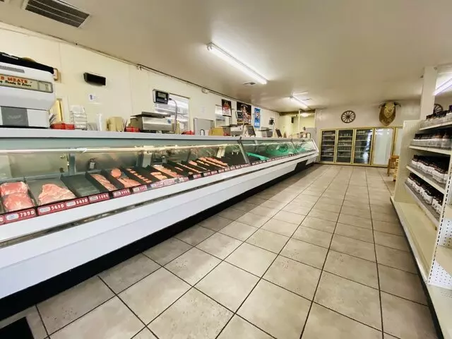 Larry&apos;s Great Western Meats