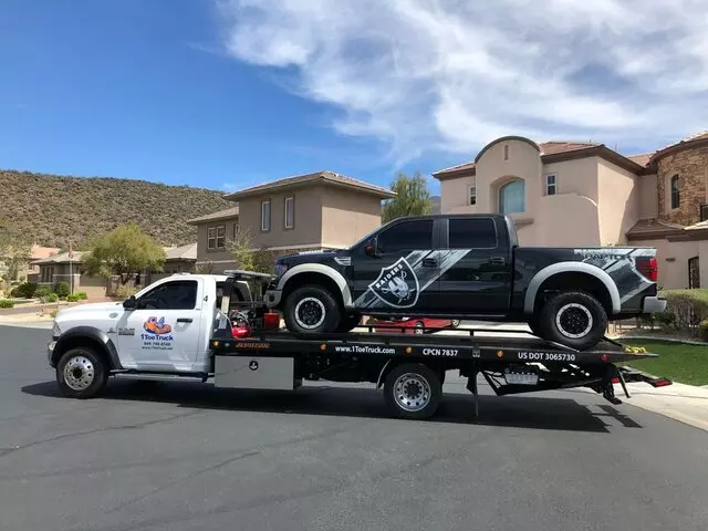 1 Toe Truck