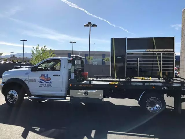 1 Toe Truck