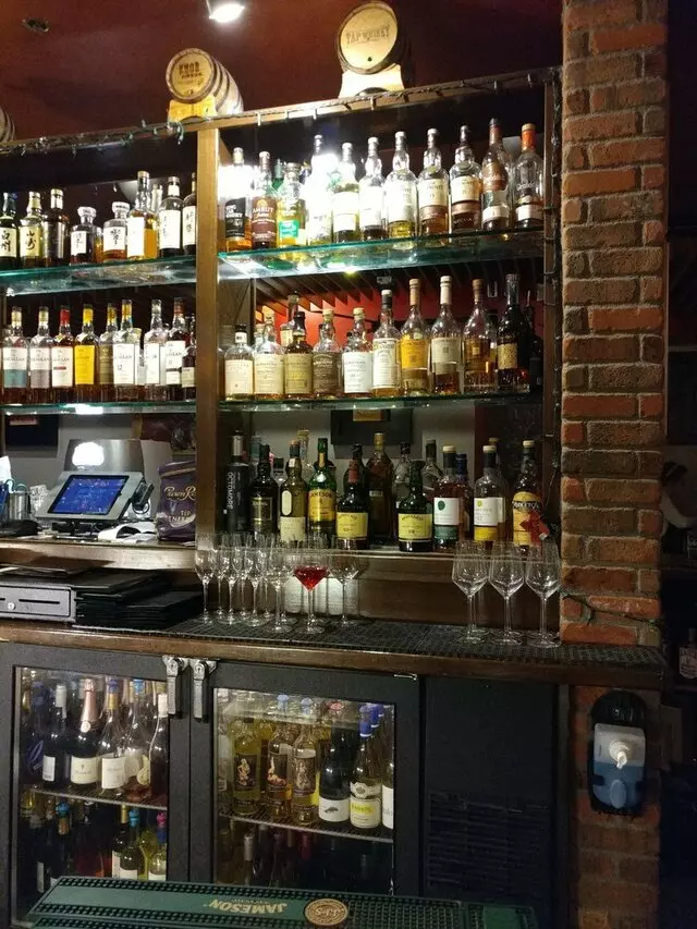 Double Helix Wine & Whiskey Lounge