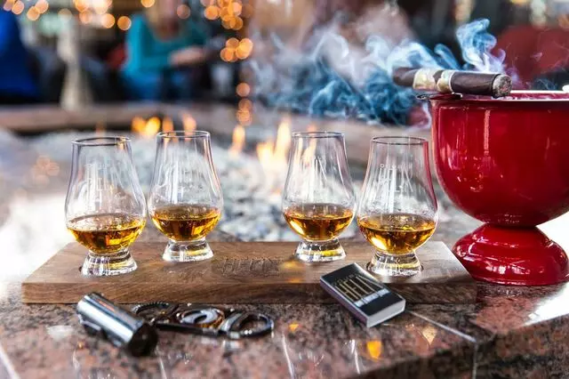Double Helix Wine & Whiskey Lounge