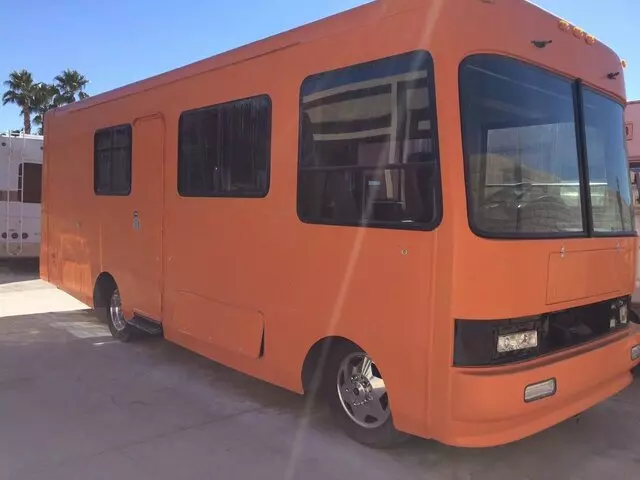 Apache RV Customs