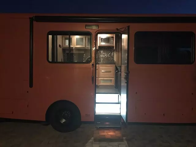 Apache RV Customs