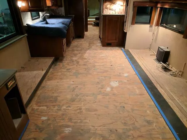 Apache RV Customs