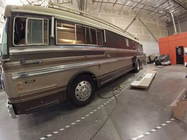 Apache RV Customs