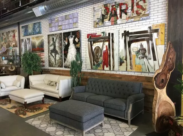 Art 2 Art Gallery