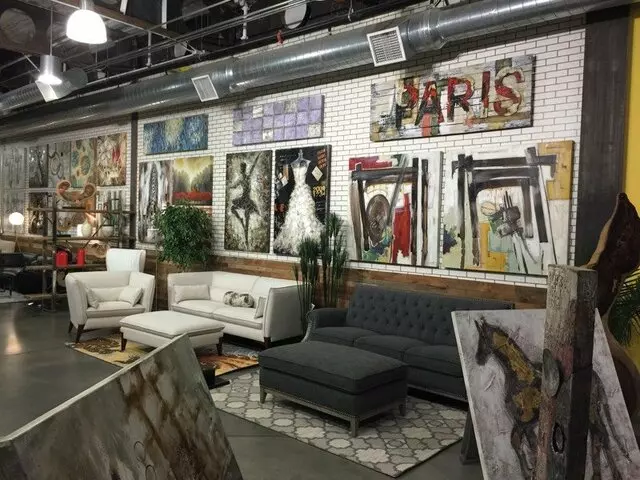 Art 2 Art Gallery