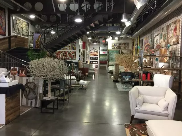 Art 2 Art Gallery