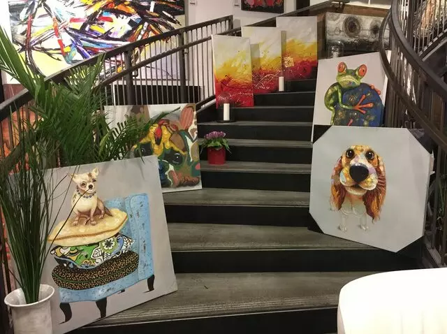 Art 2 Art Gallery