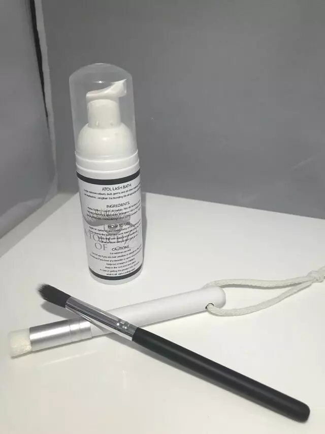 A Touch of Lash