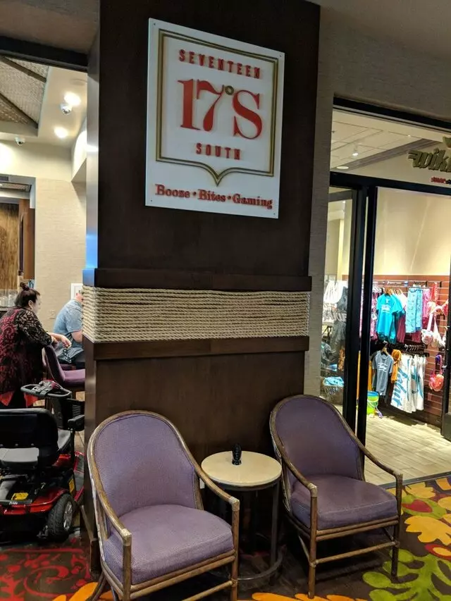 17 South Booze & Bites