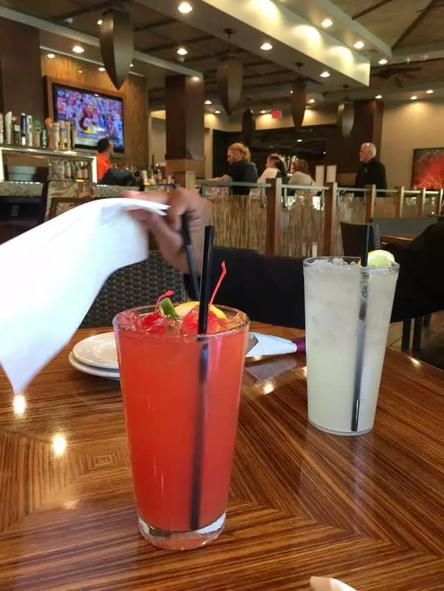 17 South Booze & Bites
