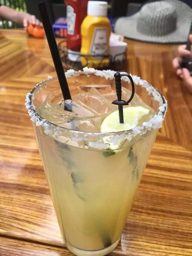 17 South Booze & Bites