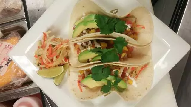 17 South Booze & Bites