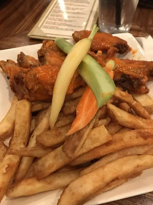17 South Booze & Bites