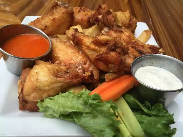 17 South Booze & Bites