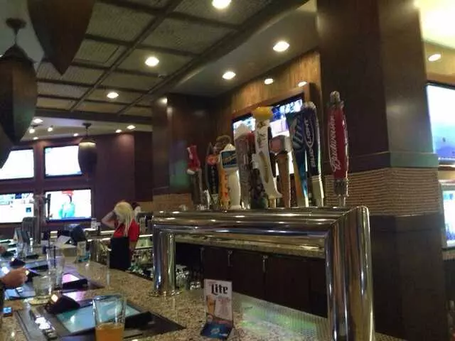 17 South Booze & Bites