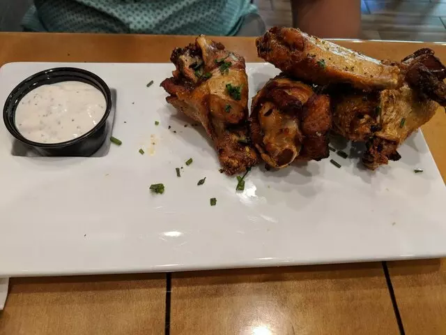 17 South Booze & Bites