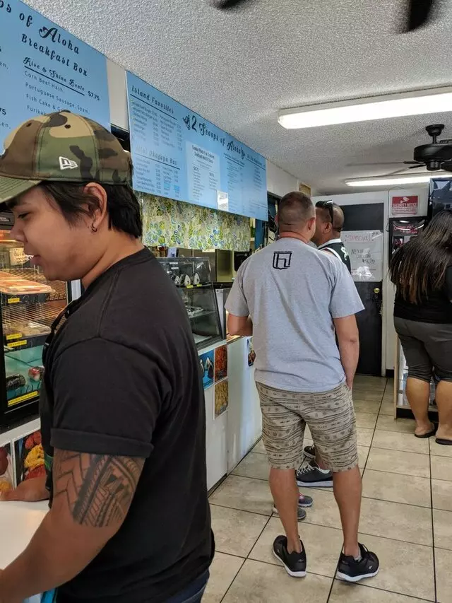 2 Scoops of Aloha LV