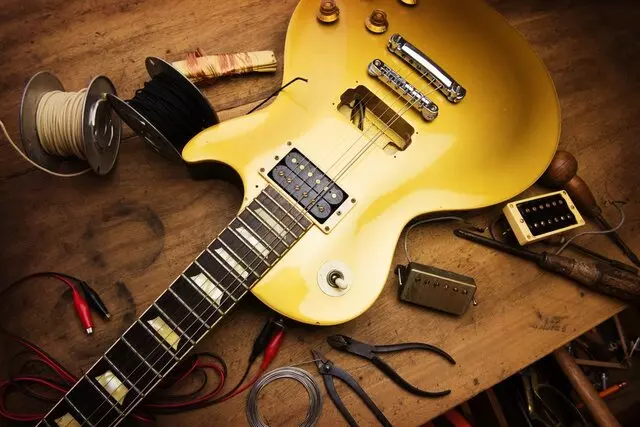 SSIR Guitar