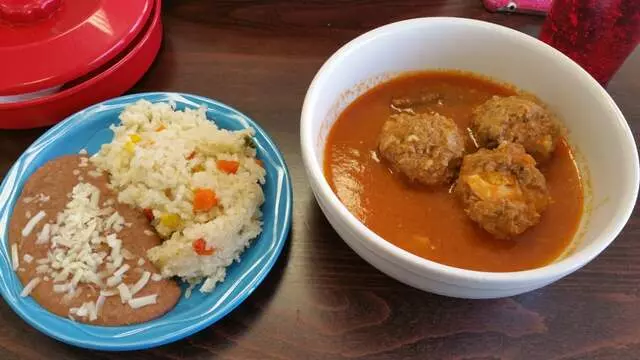 Antojos la Güera Mexican Grill