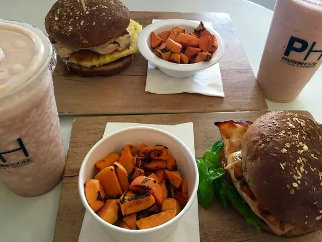 ProteinHouse