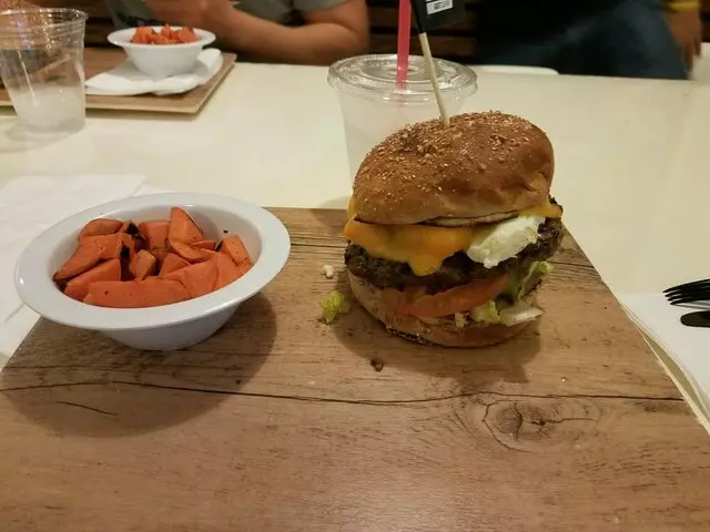 ProteinHouse