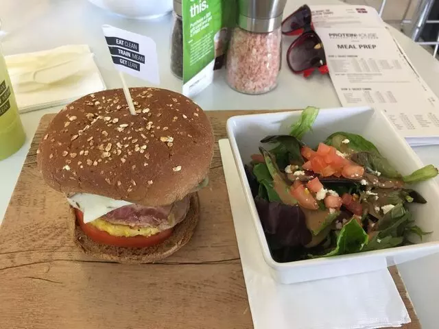 ProteinHouse