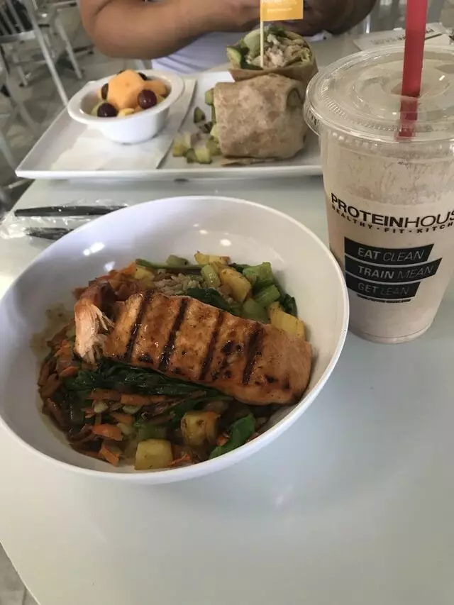 ProteinHouse
