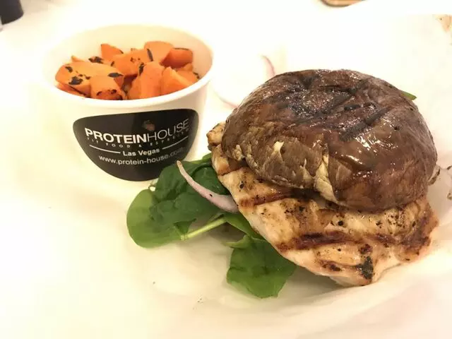 ProteinHouse