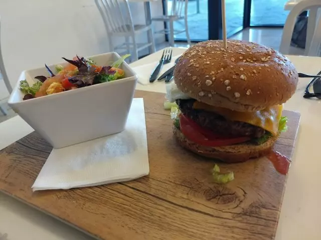 ProteinHouse