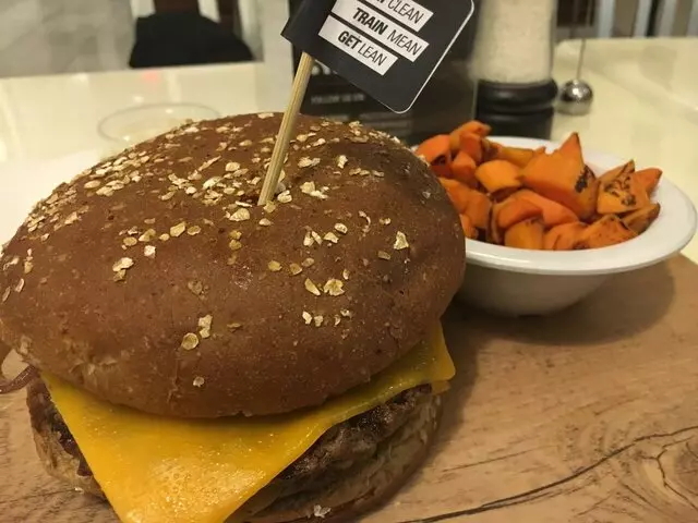 ProteinHouse