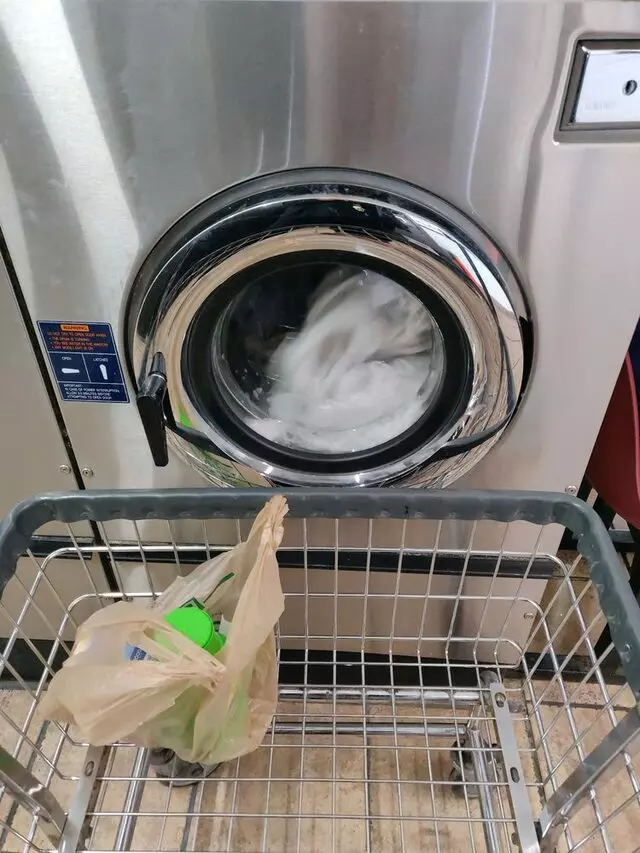 Busy Bee Laundromat