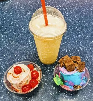Poppy's Frozen Yogurt