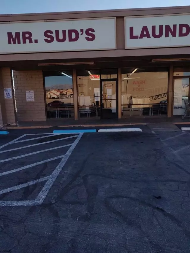 Mr Suds Laundromat