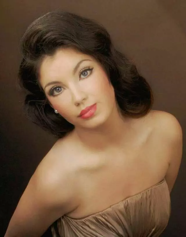 Add Hair & Make Up