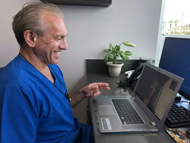 Vincent Nalbone, MD